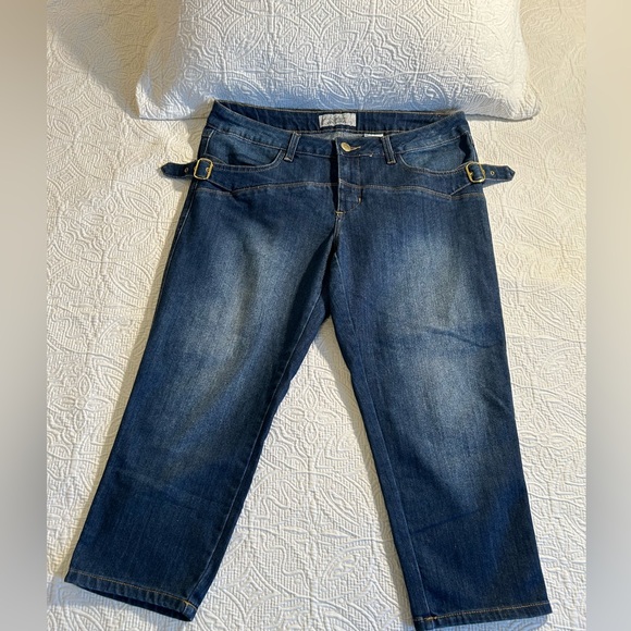 Vintage Phat Fashion Crop Jeans - Picture 2 of 5